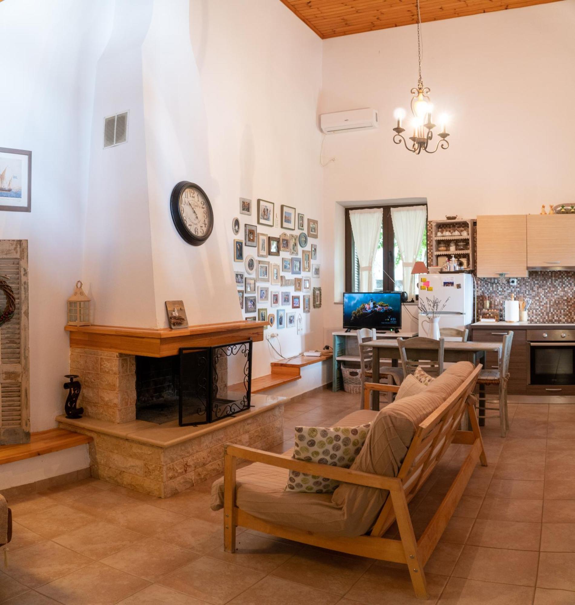Villa Achinos Akhinos Ngoại thất bức ảnh